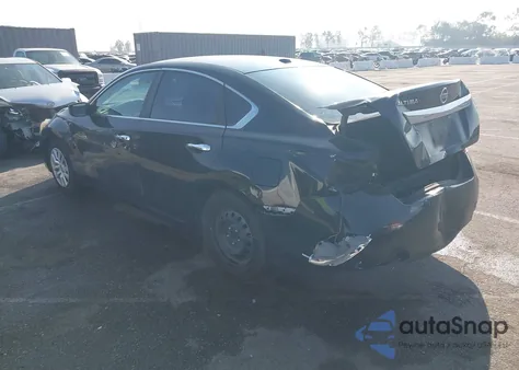 2015 Nissan Altima 2.5/2.5 S/2.5 Sl/2.5 Sv z USA, uszkodzony, nr VIN 1N4AL3AP0FC426132